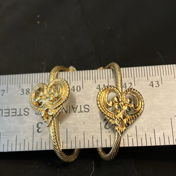 3 vintage AVON earrings - Picture 6 of 6